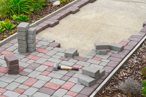 Best Driveway Paving Contractor  in Spring Grove, IL